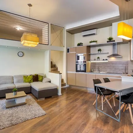 Spacious & Stylish In Downtown Apartman Budapest