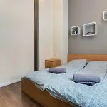 Spacious & Stylish In Downtown דירה