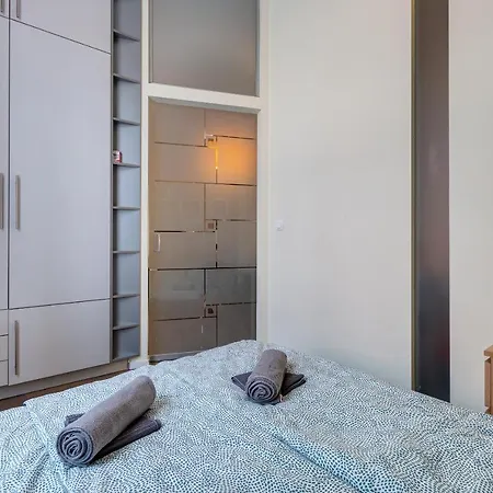 Апартаменты Spacious & Stylish In Downtown