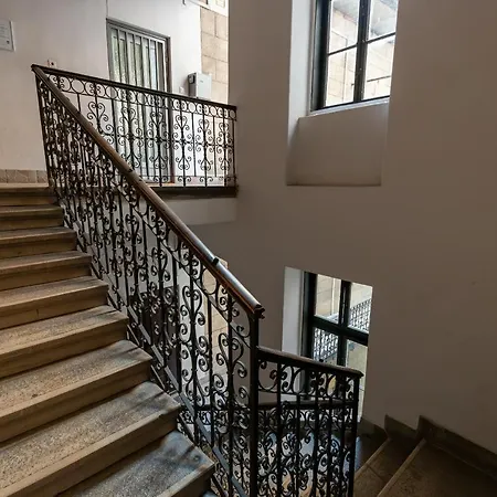Апартаменты Spacious & Stylish In Downtown Будапешт
