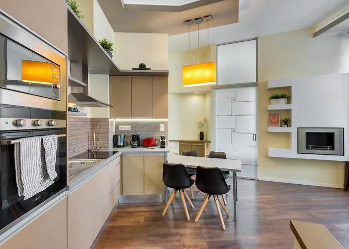 Lejlighed Spacious & Stylish In Downtown